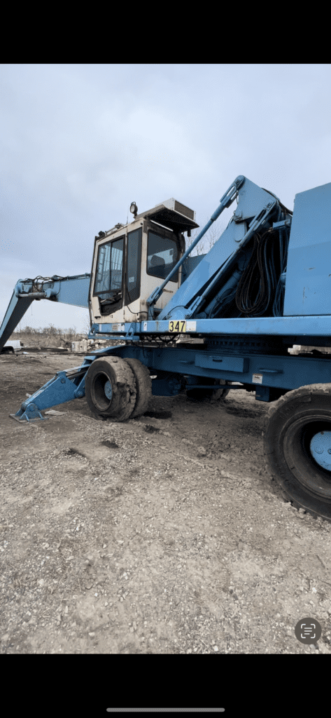 2005 Fuchs 380 Supplier