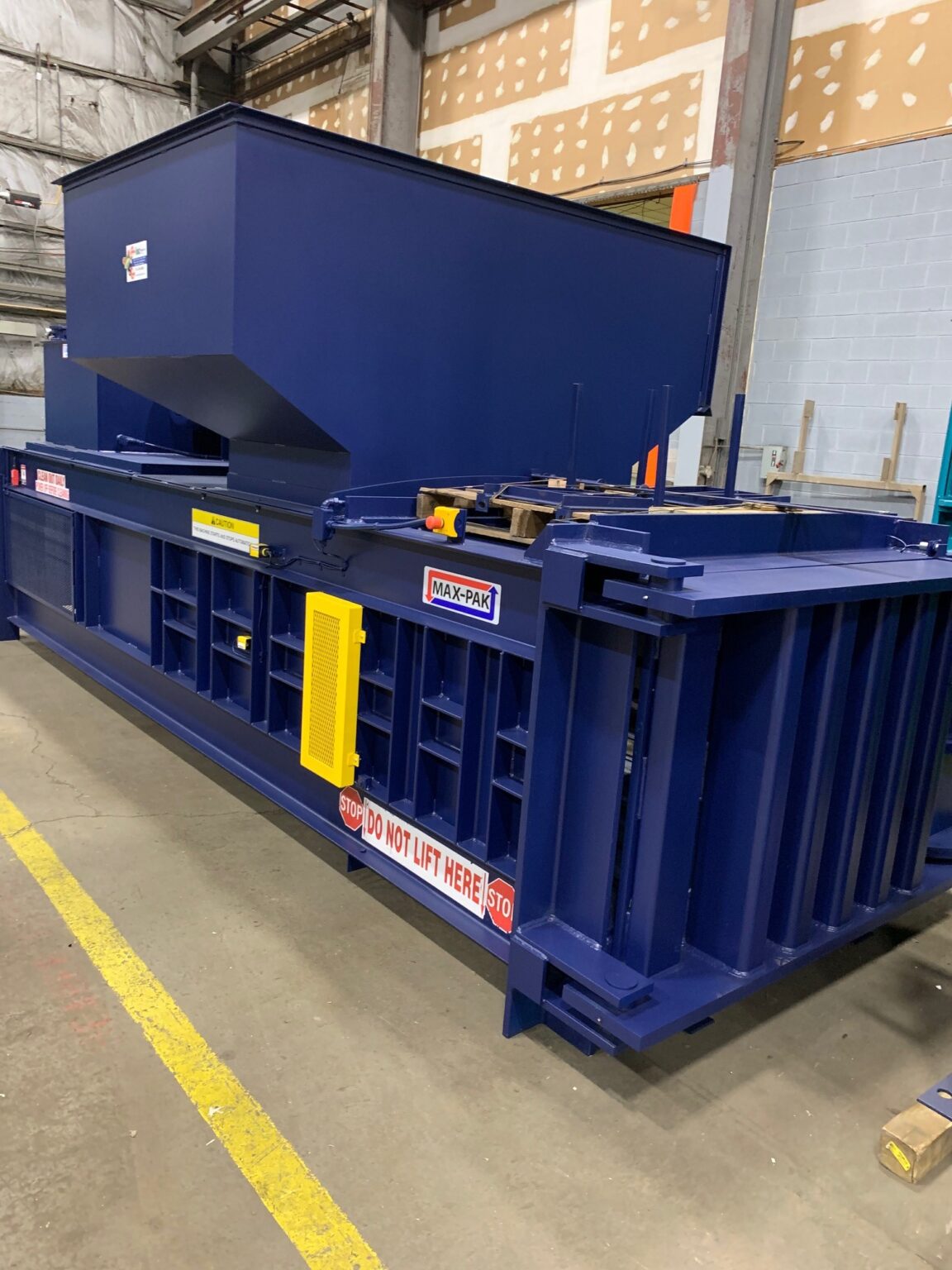 Max-Pak Full Eject Baler Item#212 - Solid Equipment Company