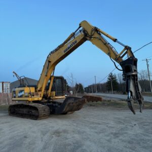 SOLD - Komatsu 215 w/ Auto Dismantler and Clamp