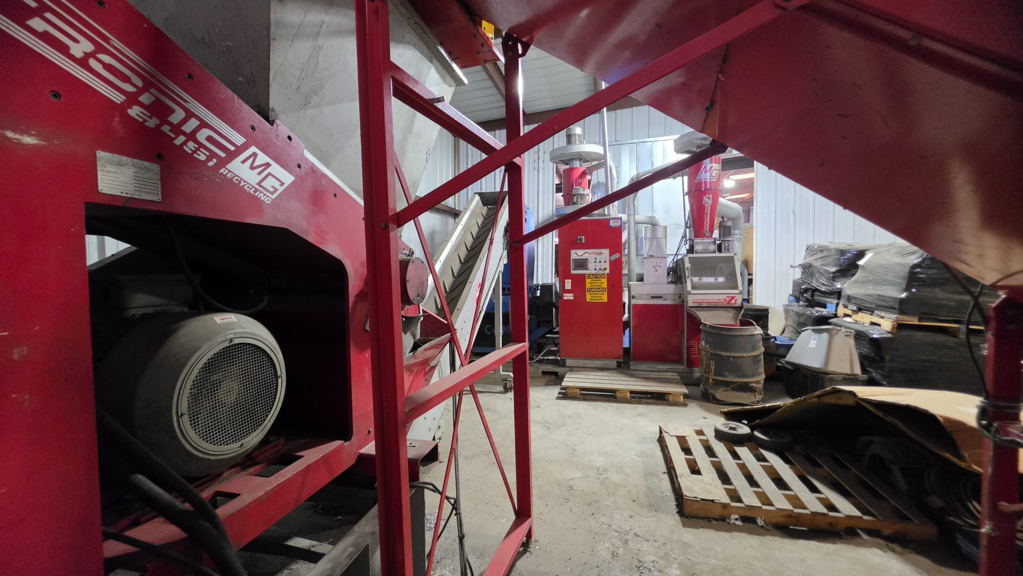 MG Recycling granulator with motor