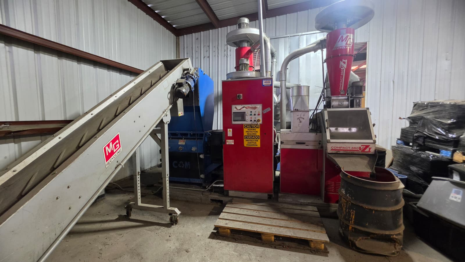 MG Recycling separation table and cyclones