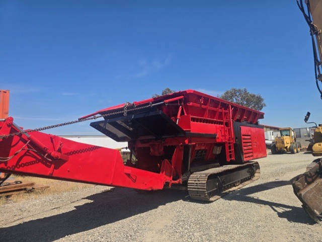 Hammel 950 shredder, side view