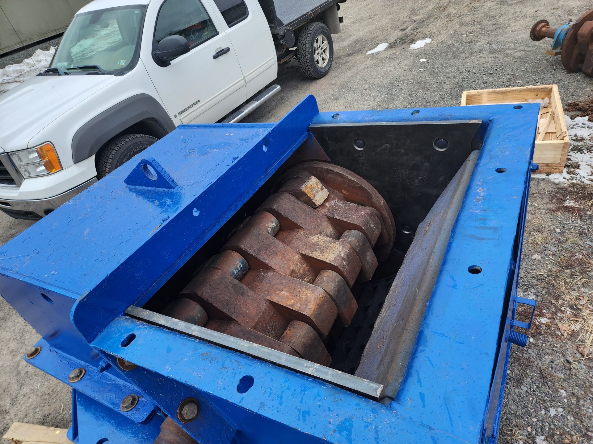 Williams hammermill hammers seen from above