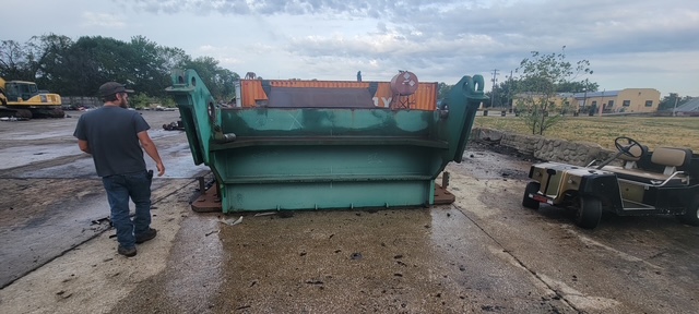 Hammermill shredder box, front view