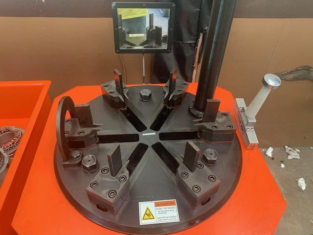 Rotating fixture on the copper extraction platform