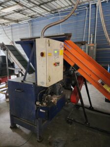 Wagner WS 15 single shaft shredder with control cabinet
