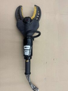 Weber RSU180 handheld hydraulic cutter