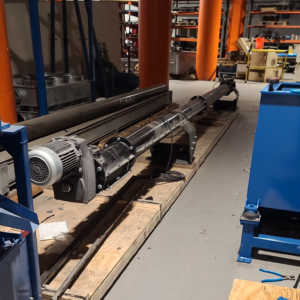 23 foot screw auger conveyor with motor on a pallet