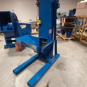 Vertical bucket elevator hopper, side view