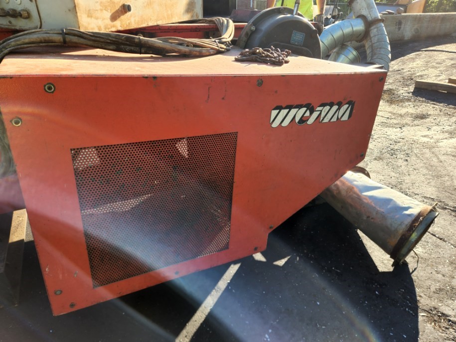 Weima grinder housing and discharge