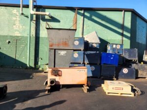 Weima WL4S/22 V-rotor waste grinder with hopper