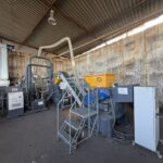 Stokkermill K500 wire granulation system with feeder conveyor and control cabinet
